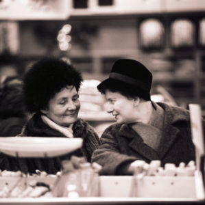 Customers in the 1968 newly opened consumer department store on Bruehl in Richard-Wagner-Strasse in central Leipzig. At that time the largest department store in the GDR, popularly called 'tin can', because of the aluminum shell of the outer facade made in honeycomb patterns, which unfortunately heated up the house very much. Customers in the 1968 newly opened consumer department store on Bruehl in Richard-Wagner-Strasse in central Leipzig. At that time the largest department store in the GDR, popularly called 'tin can', because of the aluminum shell of the outer facade made in honeycomb patterns, which unfortunately heated up the house very much.